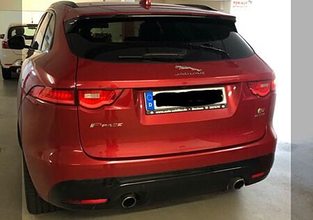 Jaguar F-Pace S 380PS AWD S Automatik S, Standheizung