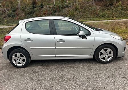 Peugeot 207 Premium Klima Scheckheft
