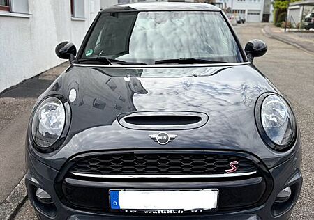 Mini Cooper S JCW Trim, Navi, Panoramodach