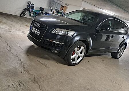 Audi Q7 3.0 TDI (DPF) quattro tiptronic -