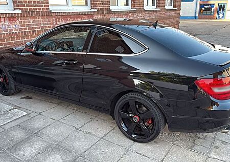 Mercedes-Benz C 220 CDI Sport Xenon LED 8-fach bereift Sitzhzg