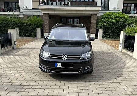 VW Sharan Volkswagen 2.0 TDI SCR 135kW DSG BMT Highline Hi...