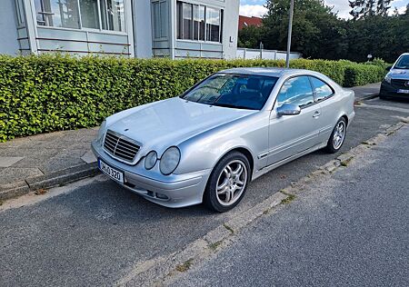Mercedes-Benz CLK 320 AVANTGARDE