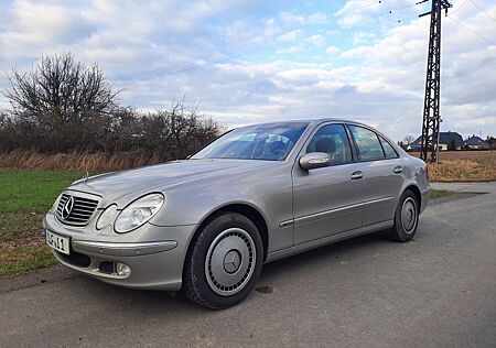 Mercedes-Benz E 200 KOMPRESSOR ELEGANCE Elegance