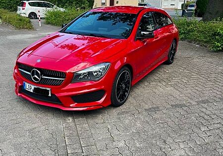 Mercedes-Benz CLA 200 Shooting Brake AMG Line