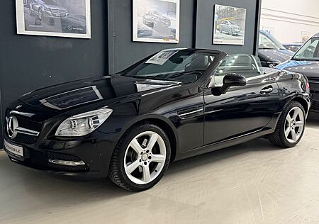 Mercedes-Benz SLK 250 Navi Leder Memory Pano Keyless Airscarf