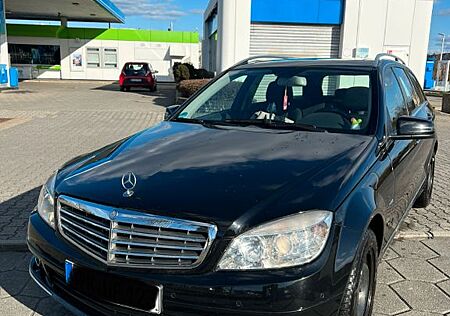 Mercedes-Benz C 180 CGI T BlueEFFICIENCY Autom. -