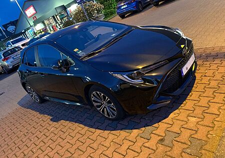 Toyota Corolla 2,0 Hybrid Club