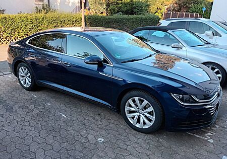 VW Arteon Volkswagen 2.0 TDI SCR DSG - 82.000km Privacy-hinten