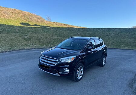 Ford Kuga 1,5 EcoBoost 2x4 110kW Business Edition...