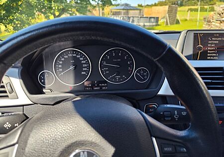 BMW 328i -