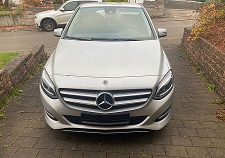 Mercedes-Benz B 200 d 4MATIC DCT -