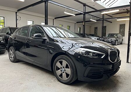 BMW 118 i Lim. Advantage *1.HD* SCHECKHEFT*LED*