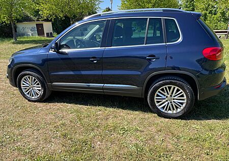 VW Tiguan Volkswagen 2.0 TDI DSG 4MOT BMo T CUP Sport & St...