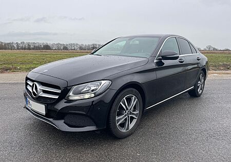 Mercedes-Benz C 220 d 4MATIC Autom. -