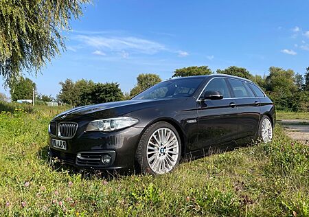 BMW 530 gebraucht kaufen BMW 530d xDrive Touring Luxury Pano Komfortsitze