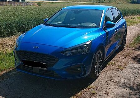 Ford Focus 1,0 EcoBoost Hybrid 92kW ST-Line Turni...