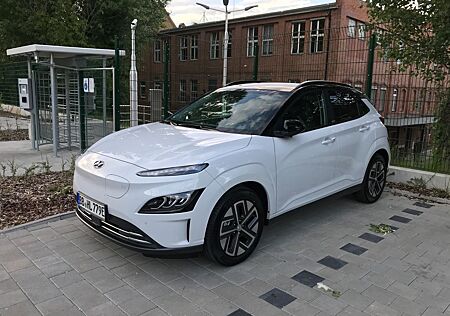 Hyundai Kona Elektro ELEKTRO 150kW Prime! Vollausst.