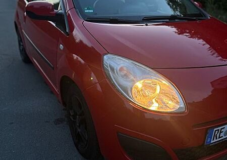 Renault Twingo Je t aime 1.2