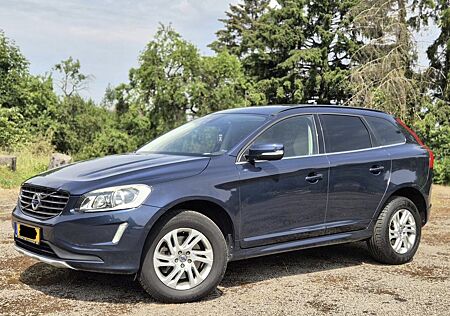 Volvo XC 60 XC60 2.4 D5 185PS -6Gang Schalter-Navi-Kamera-Pd