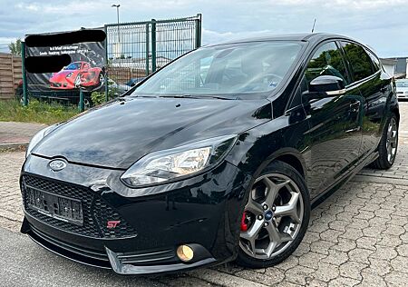 Ford Focus Lim. ST Recaro sitze Navi Klima Tüv Neu