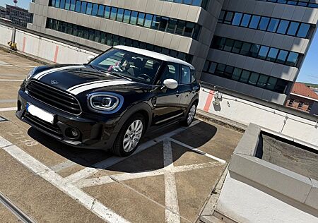 MINI Cooper Countryman Cooper Essential Trim Esse...