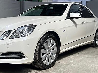 Mercedes-Benz E300 E350 4Matic Keyless-Go Leder CGI  BlueEffi