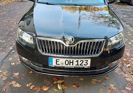 Skoda Superb 1.8 TSI DSG Elegance Combi Elegance