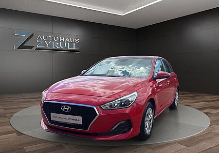 Hyundai i30 1.4 Pure 99 PS RFK/SHZ/GRA