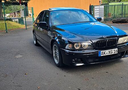 BMW 540i A -