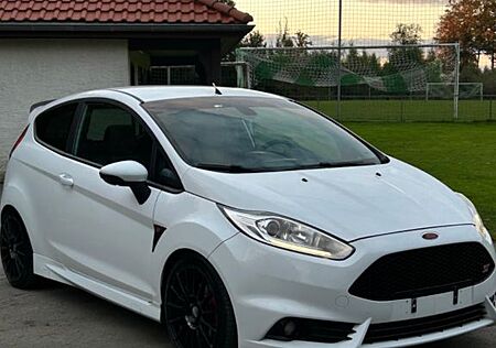 Ford Fiesta 1,6 EcoBoost ST Leder-Sport-Paket ST ...