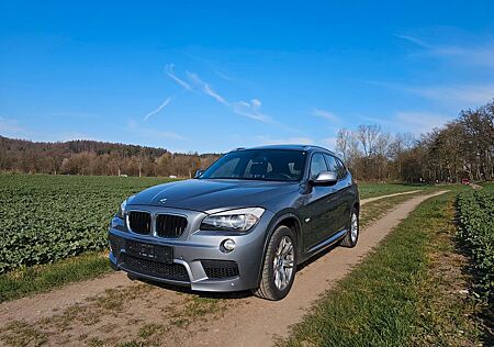 BMW X1 xDrive18d*M-PAKET*1 HAND*Alcantara*PANO*SitzH