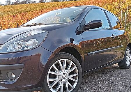 Renault Clio Dynamique 1.2 16V TCE Eco2 Dynamique