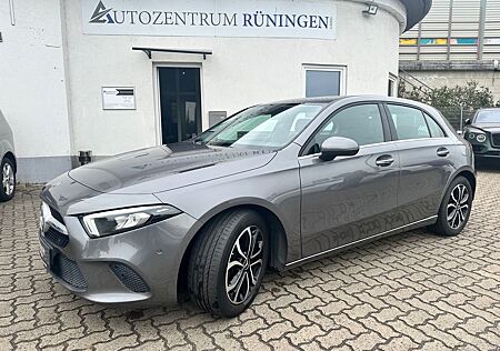 Mercedes-Benz A 180 A -Klasse d*Digitales Display*PDC *LED