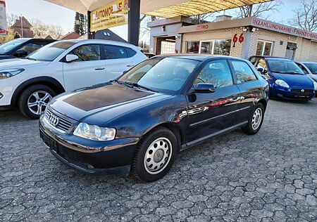Audi A3 1.6 Auto Ambiente, aus 1. Hand