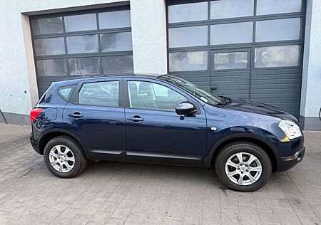 Nissan Qashqai Tekna 4X4 Original KM Wie Neu