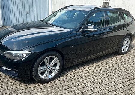 BMW 320d F31 Touring /Autom./ Leder / Panoramadach