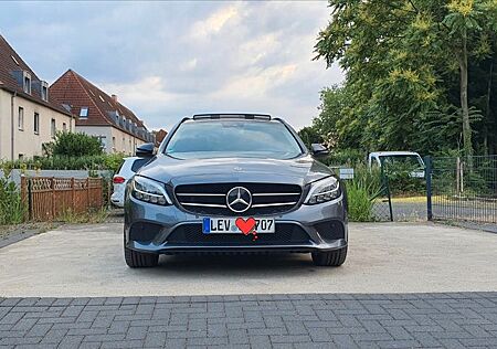 Mercedes-Benz C 220 d T Autom. -