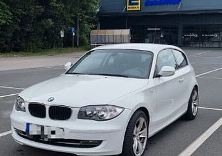 BMW 116i - Frischer Tüv / gepfelgtes Auto