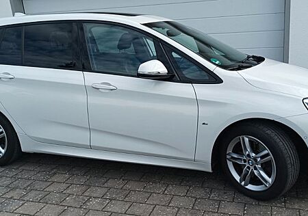 BMW 2er 220 Gran Tourer 220d xDrive Steptronic M Spo...