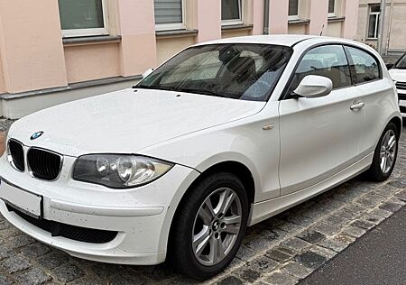 BMW 116i 8-fach bereift