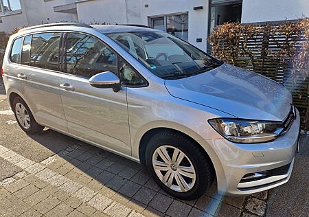 VW Touran Volkswagen 2.0 TDI SCR DSG SOUND BMT SOUND
