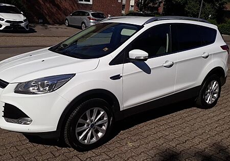 Ford Kuga 1.5 EcoBoost 2x4 Titanium 110 kW