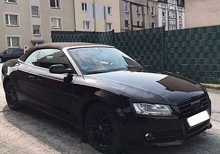 Audi A5 2.0 Cabrio Automatik Scheckheft Navi SHZ PDC