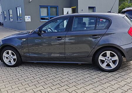 BMW 120i