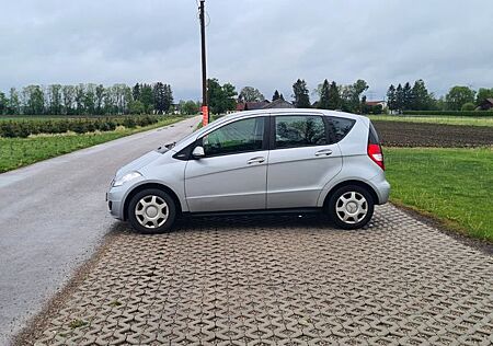 Mercedes-Benz A 160 ELEGANCE, Klima, SHZ, AHK,