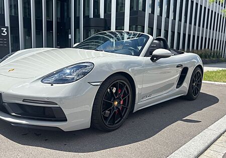 Porsche Boxster GTS 4.0 GTS in kreide