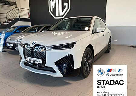BMW iX xDrive 40i Sportpaket AHK Harman Kardon Klima