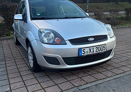 Ford Fiesta 1.4 80 Ps Tüv neu