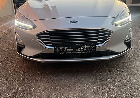 Ford Focus Turnier Cool & Connect